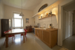 KITCHEN COUNTER