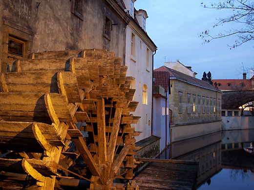 Waterwheel on Kampa Island